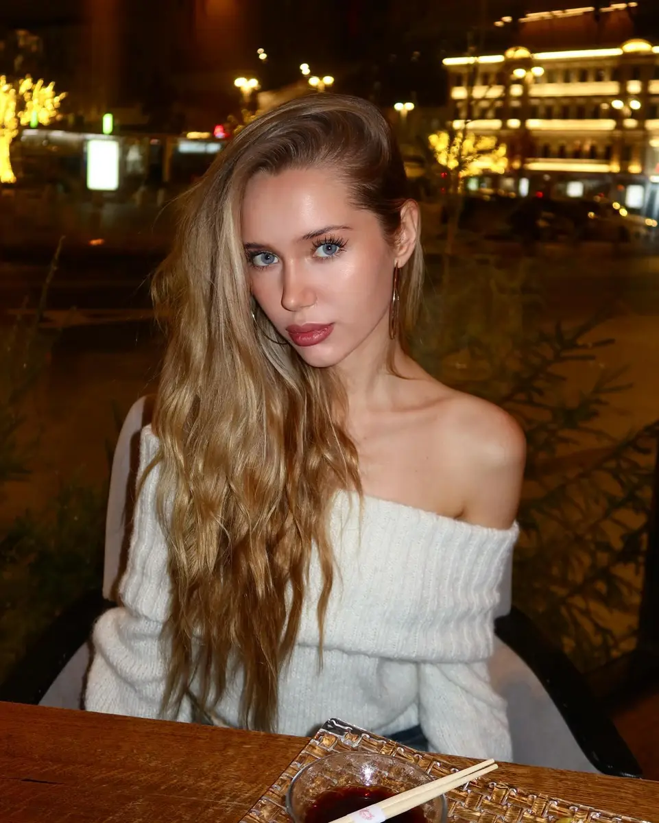 Elizabeth escort in Minsk