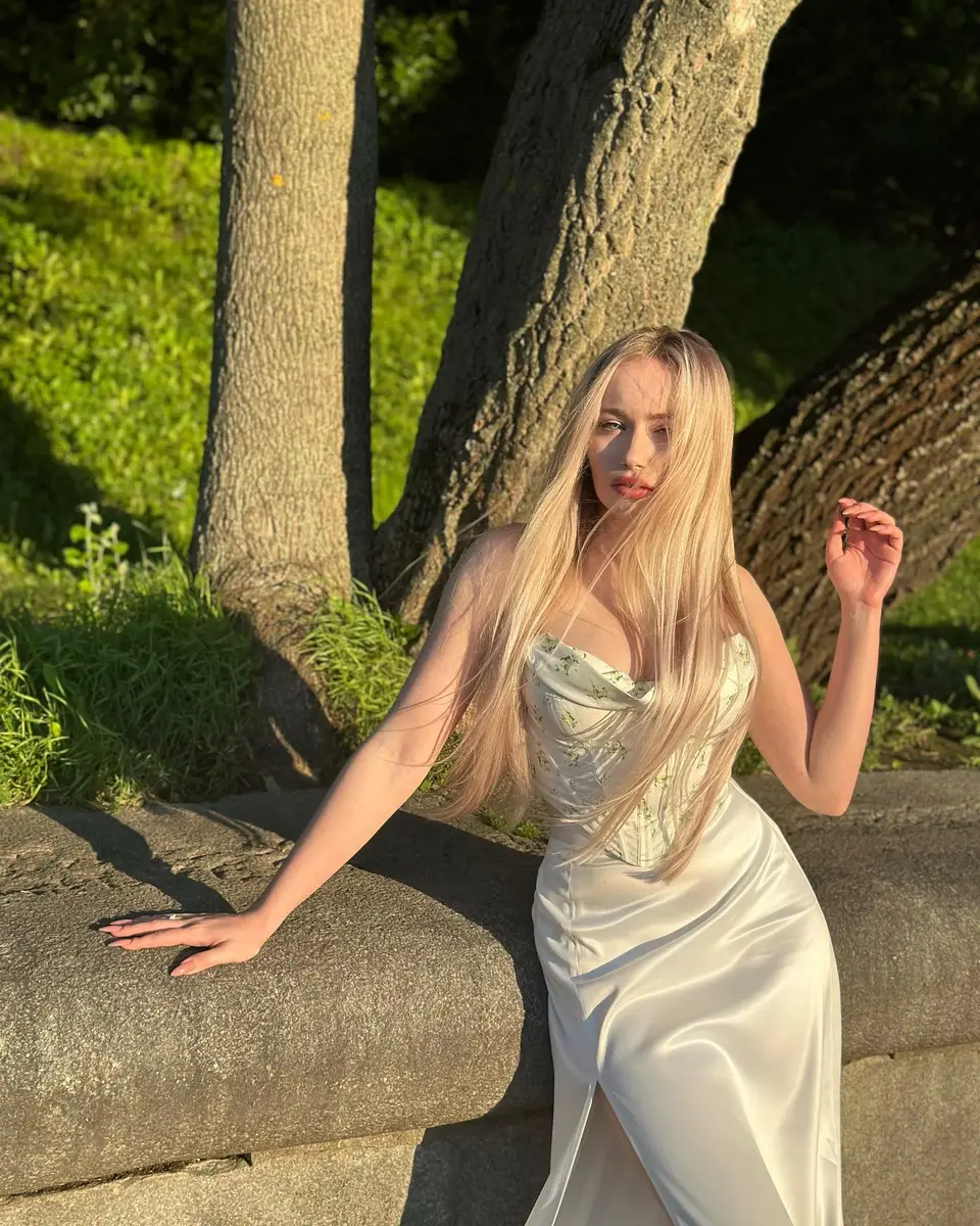 Melania♥ escort in Minsk